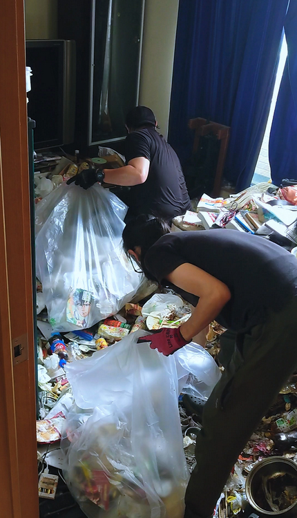 ゴミ屋敷作業現場